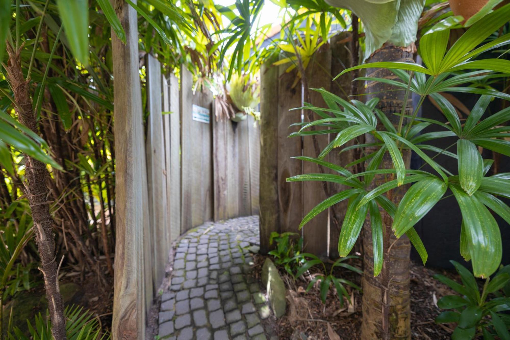 ביירון ביי Barbara'S Guesthouse מראה חיצוני תמונה